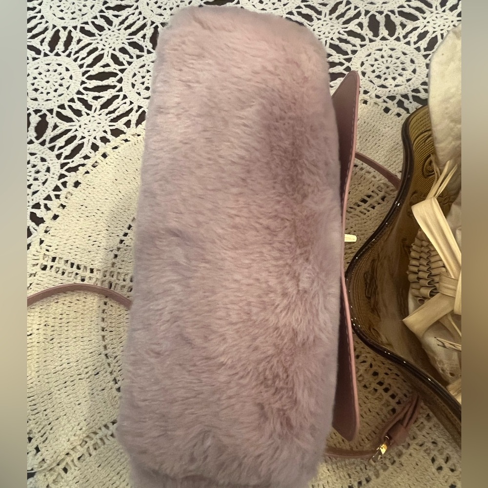💖Pia Rossini “Hepburn” Faux-Fur Crossbody 
    Bag💖 - Picture 9 of 16